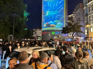 İstanbul- Galata Kulesi, Sıfır Atık Forumu kapsamında çevre temalı görsellerle aydınlatıldı