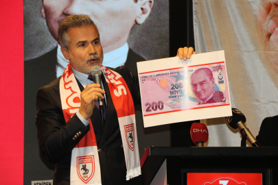 YRP'li Kılıç: 200 TL’lik banknotun altında devleti zarara uğratmaktan tutuklanan bir adamın imzası bulunuyor