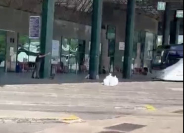 Otogarda etrafa ateş açtı, polis tarafından bacağından vurulup yakalandı (3)