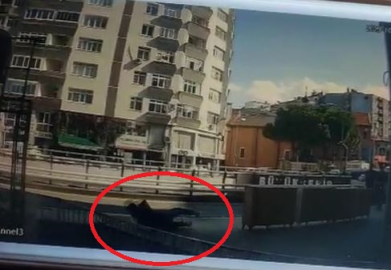 Polisten kaçarken düşüp yakalandı, üzerinden uyuşturucu madde çıktı