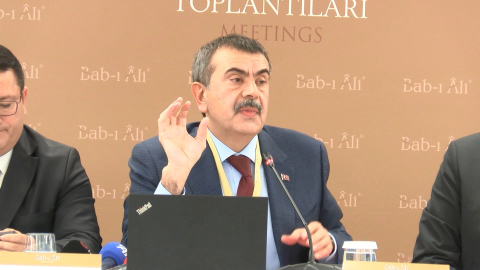 İstanbul - Bakan Tekin: Yapay zeka destekli açık uçlu soruların değerlendirilmesi ile ilgili proje geliştiriyoruz