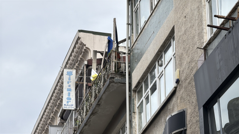 İstanbul - Şişli'de 3 katlı binada çıkan yangında 1 kişi hayatını kaybetti