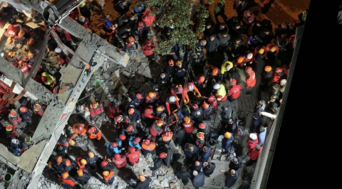 Gebze'de bina çöktü; 5 kişilik aileden 1'i sağ kurtarıldı, 4 ölü (19) / Görüntü ve fotoğraf eklendi