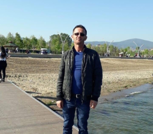 Tartıştığı eşini bıçaklayarak öldürdü