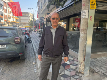 Öğrenci servis minibüsünde çıkan yangın, otomobile sıçradı (2)