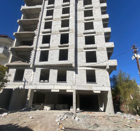 İnşaatta saçak çöktü: 1 ölü, 1 yaralı