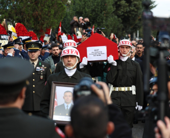 Şehit Astsubay Başçavuş Akın Karakuş, Sakarya'da son yolculuğuna uğurlandı / Ek fotoğraflar