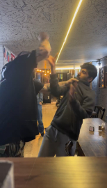 İstanbul - Beyoğlu’nda oyuncu Bahadır Ünlü hırsızlık yaptığı iddiasıyla çalışanını beyzbol sopasıyla darbetti