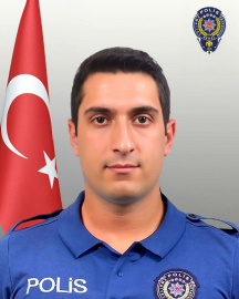 Polis aracı TIR'a çarptı: 1 şehit, 1 yaralı (2)