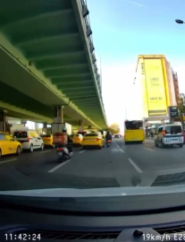 İstanbul- Şişli'de motosiklet kazaları kamerada