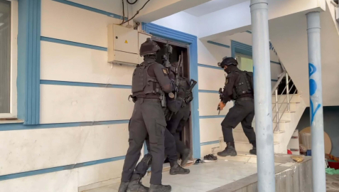 İzmir merkezli 2 ilde 'Medeler' suç örgütüne operasyon: 14 gözaltı