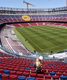 Barcelona’nın 105 bin kapasiteye çıkarılan yeni stadı bu akşam açılıyor