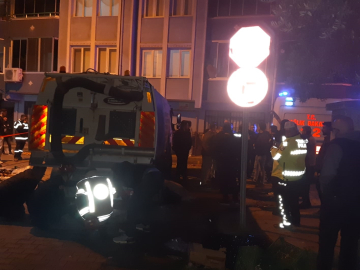 Çöp kamyonun altında kalarak hayatını kaybetti