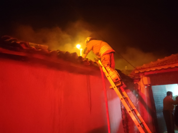 Manisa’da müstakil evde yangın