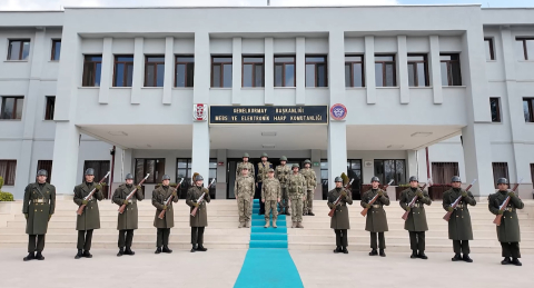 Genelkurmay Başkanı Bayraktaroğlu'ndan komutanlıklara ziyaret