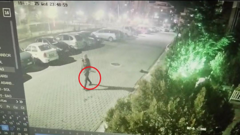 Eski eşinin arkadaşının oturduğu siteyi pompalı tüfekle bastı; 2 yaralı