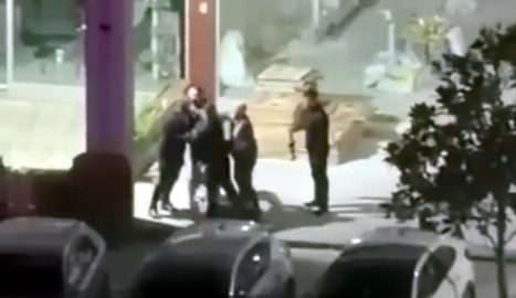 İstanbul- Beylikdüzü'nde gasbetmek istediler; istediklerini alamayınca darbettiler