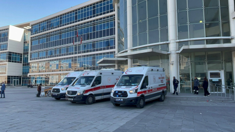 Adliye önünde boşanma davası sonrası kavga: 5 yaralı