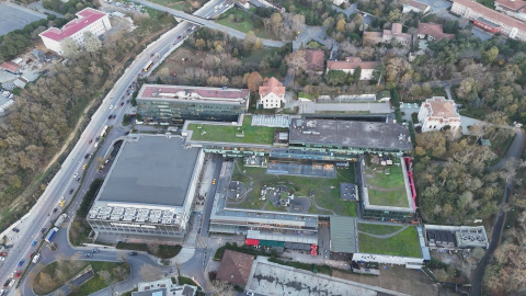 İstanbul - Papa 14.Leo'nun ayine katılacağı Volkswagen Arena'daki hazırlık havadan görüntülendi
