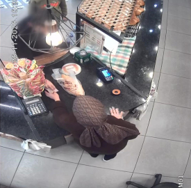 İstanbul -  Sultangazi’de 3 iş yerinden tırnakçılık yöntemiyle para çalan şüpheli yakalandı