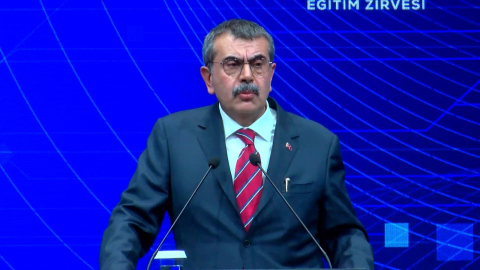 İstanbul- Bakan Tekin: Mesleki ve teknik eğitimdeki öğrencilerinin toplam öğrencilerine oranı yaklaşık yüzde 40
