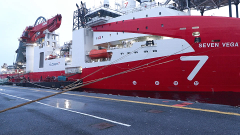 İstanbul- Sakarya gaz sahasında çalışacak olan Seven Vega, Sarayburnu'nda -1