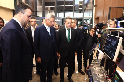 ASELSAN tarafından geliştirilen 'mobil dijital röntgen' cihazı Sağlık Bakanlığı'na teslim edildi