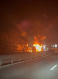 İstanbul - Arnavutköy'de İETT otobüsü alev alev yandı -1