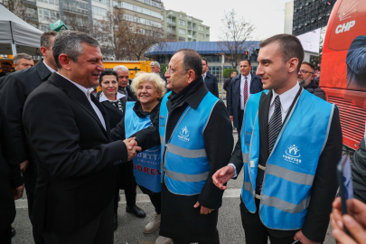 Özgür Özel: Meclis meydanlardır / Fotoğraflar