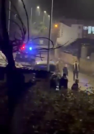 Silahlı kavga sırasında iki ateş arasında kalan kişi hayatını kaybetti