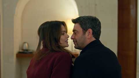 Cihan ve Alya aşka teslim oldu