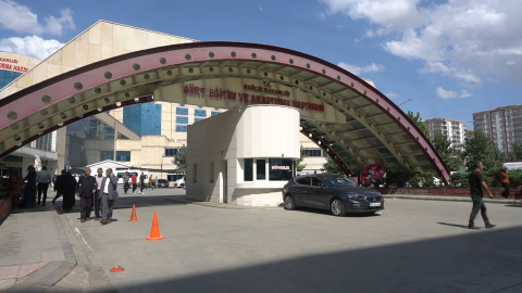 Şüphelilerin uyuşturucu test sonuçlarını para karşılığı değiştirenlere operasyon: 30 gözaltı