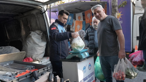 Sultangazi’de zabıta ekiplerinden pazarlarda denetim