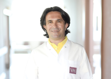 ‘Reflü şikayetleri mide fıtığının habercisi olabilir’