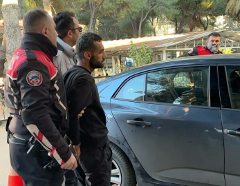 34 yıl 9 ay hapis cezası bulunan firari hükümlü mutfak dolabında yakalandı