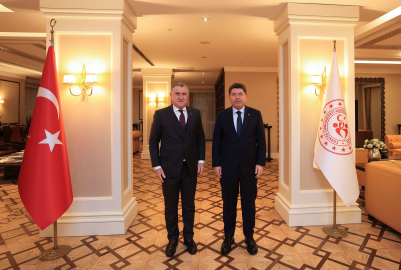 Gençlik ve Spor Bakanı Bak ile Adalet Bakanı Tunç bir araya geldi