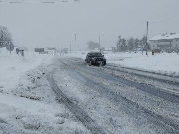 Bolu Dağı'nda kar yağışı ve sis (2)