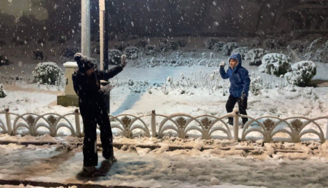 İstanbul - İstanbul'da Çamlıca Tepesi beyaza büründü