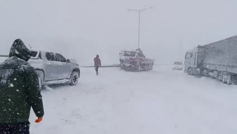 Bolu’da yoğun kar yağışı (4)