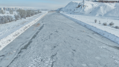 Sivas eksi 19'u gördü, Kızılırmak buz tuttu / Ek fotoğraflar