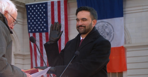 New York Belediye Başkanı Mamdani, halka açık törende yemin etti