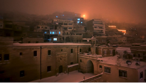 Mardin’de kar ve sis manzarası dronla görüntülendi