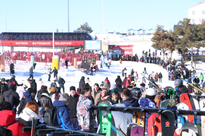 Erciyes'te hafta sonu yoğunluğu