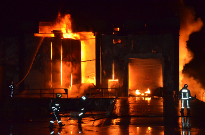 Antalya'da soğuk hava deposunda yangın (2)