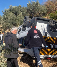 Hatay’da öğrenci servis minibüsü şarampole yuvarlandı: 6 yaralı