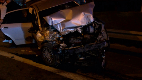 İstanbul - Esenler Tem Otoyolu'nda kaza: 2 yaralı