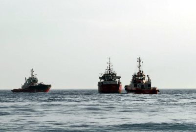 Karaya oturan kuru yük gemisi kurtarıldı (2)