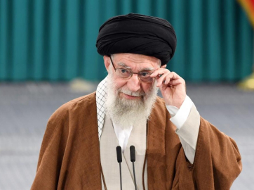 Hamaney: İran geri adım atmayacak