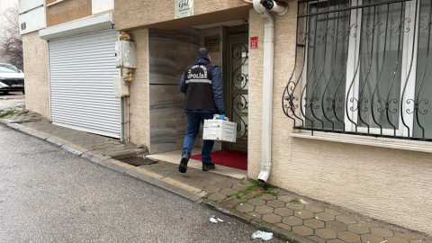 Yalnız yaşadığı evinde ölü bulundu
