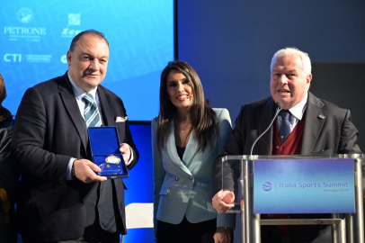 Dündar Keşaplı’ya Prestijli Gazetecilik Ödülü